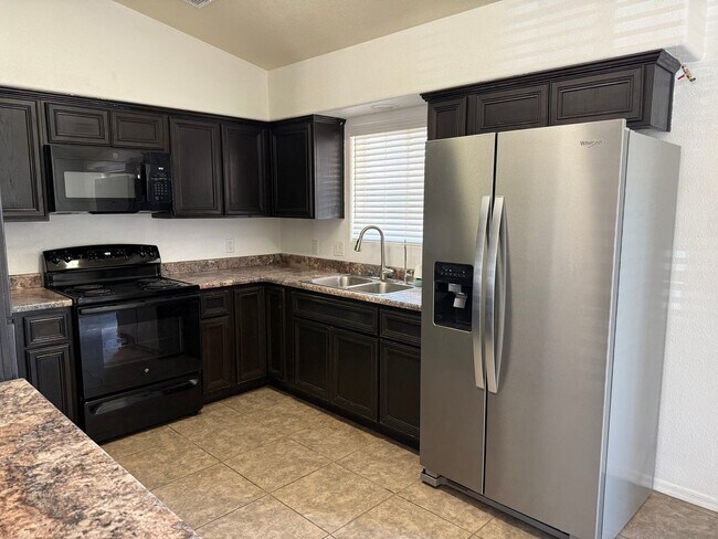 Building Photo - Solar Home for Rent