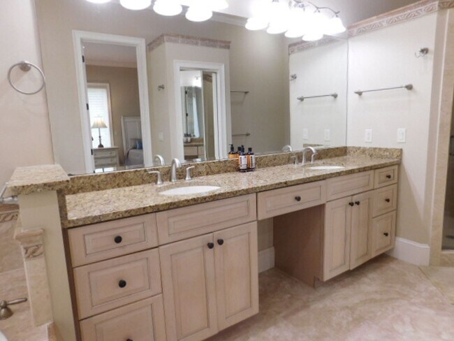 Building Photo - Beautiful Home Located In Indigo Run