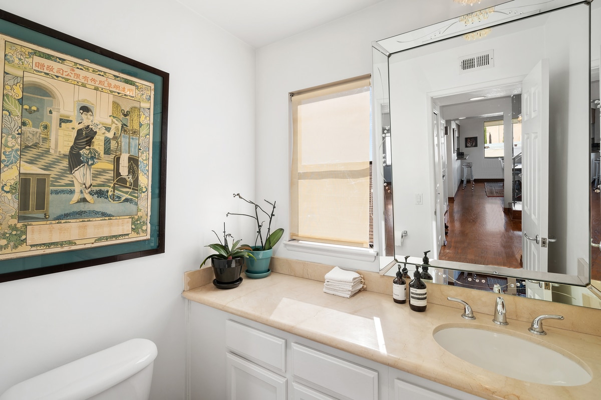 Powder Room - 432 S Hamel Rd