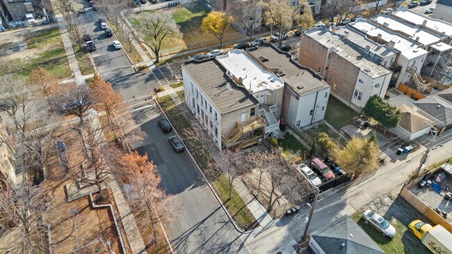 Building Photo - 1500 S Trumbull Ave