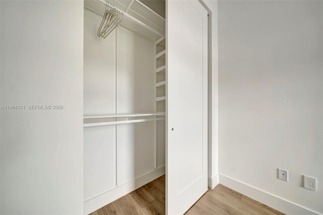 Building Photo - 1454 SW 23rd St