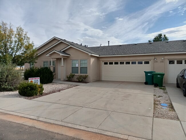 Building Photo - 2330 N Mulberry Ln