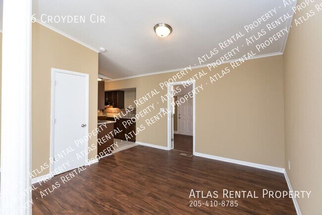 Building Photo - 1116 Croyden Cir