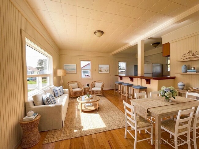 Building Photo - 201 16th St NE