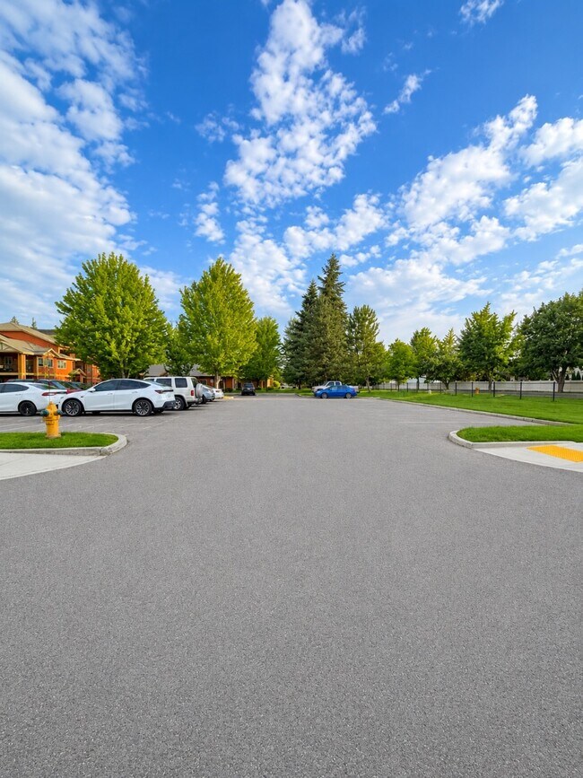 Building Photo - 6800 N Spurwing Loop