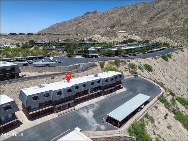 Building Photo - 4800 N Stanton St