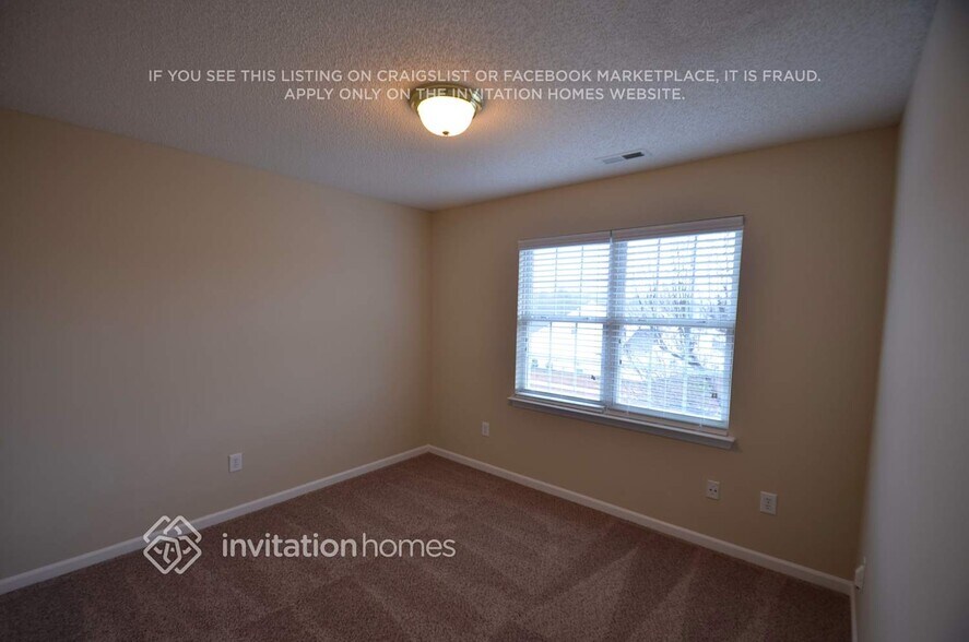 Building Photo - 13407 Willow Falls Rd