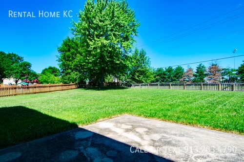 Building Photo - 2116 E 144th St