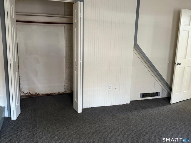 Building Photo - 17 1st Ave