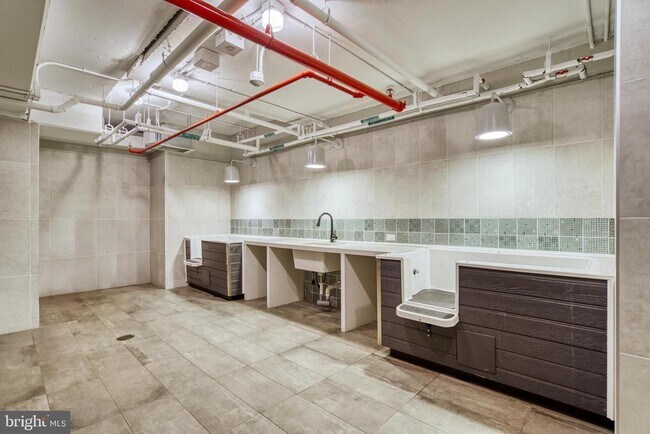 Building Photo - 925 N Fairfax St