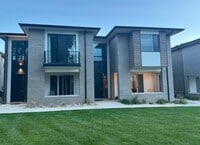 Building Photo - 340 340 N