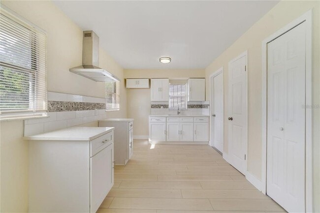 Building Photo - 30 W Hammon Dr