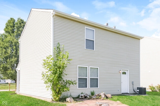 Building Photo - 2049 Orchid Bloom Ln