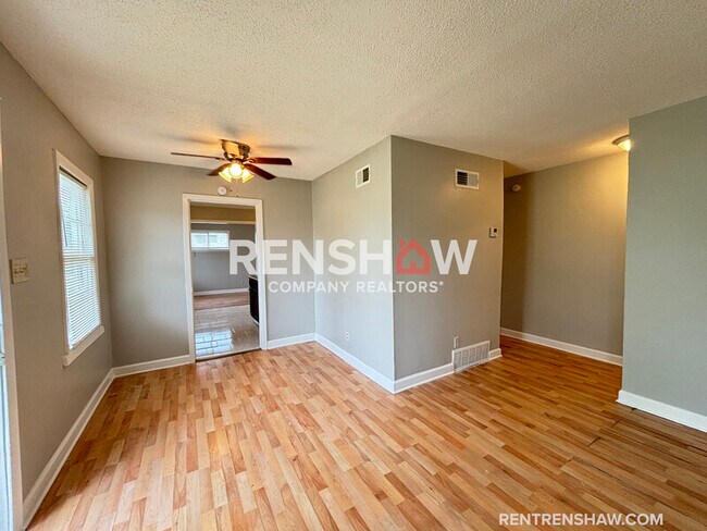 Building Photo - 3932 Dearborn St