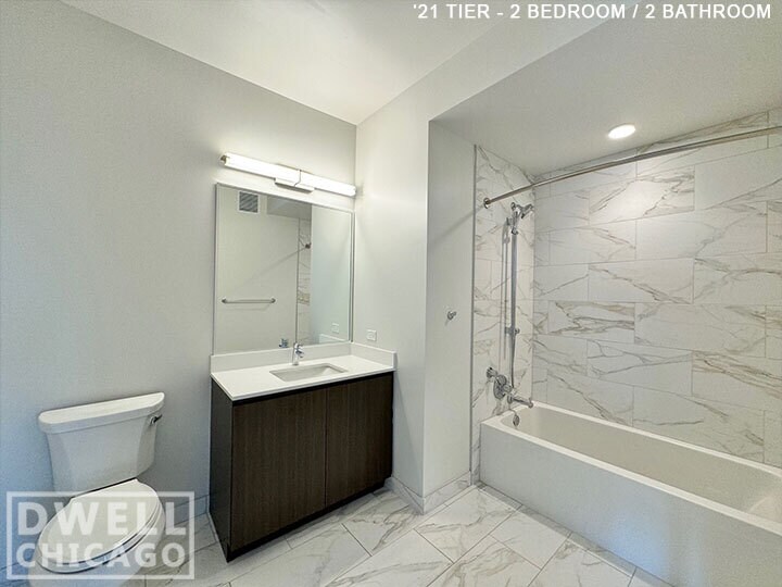 Building Photo - 710 N Aberdeen St