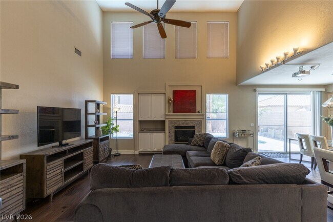 Building Photo - 3838 Erva St