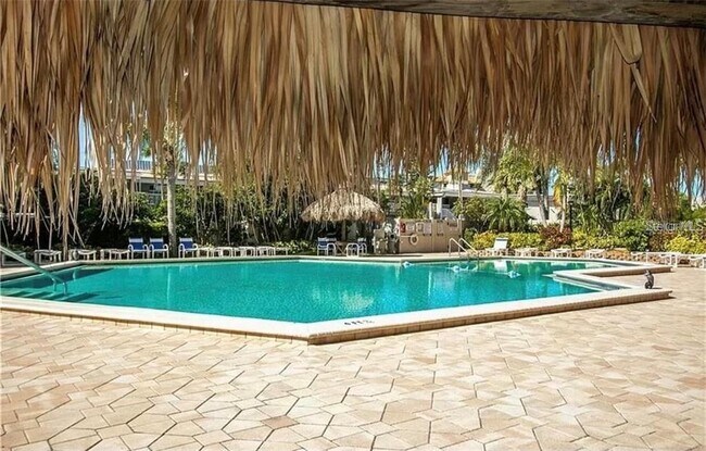 Building Photo - 400 Island Way