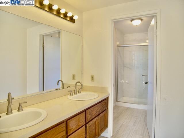 Building Photo - 715 Sunrise Dr