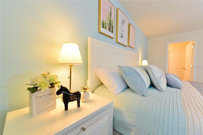 Building Photo - Resort Style Living - Windsor @ Westside