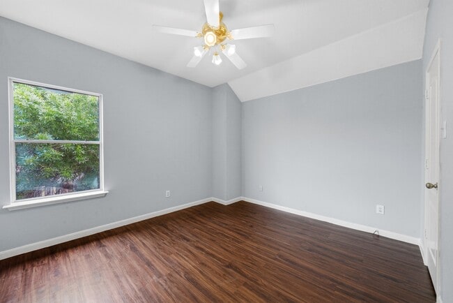 Building Photo - 17610 Forest Haven Trail