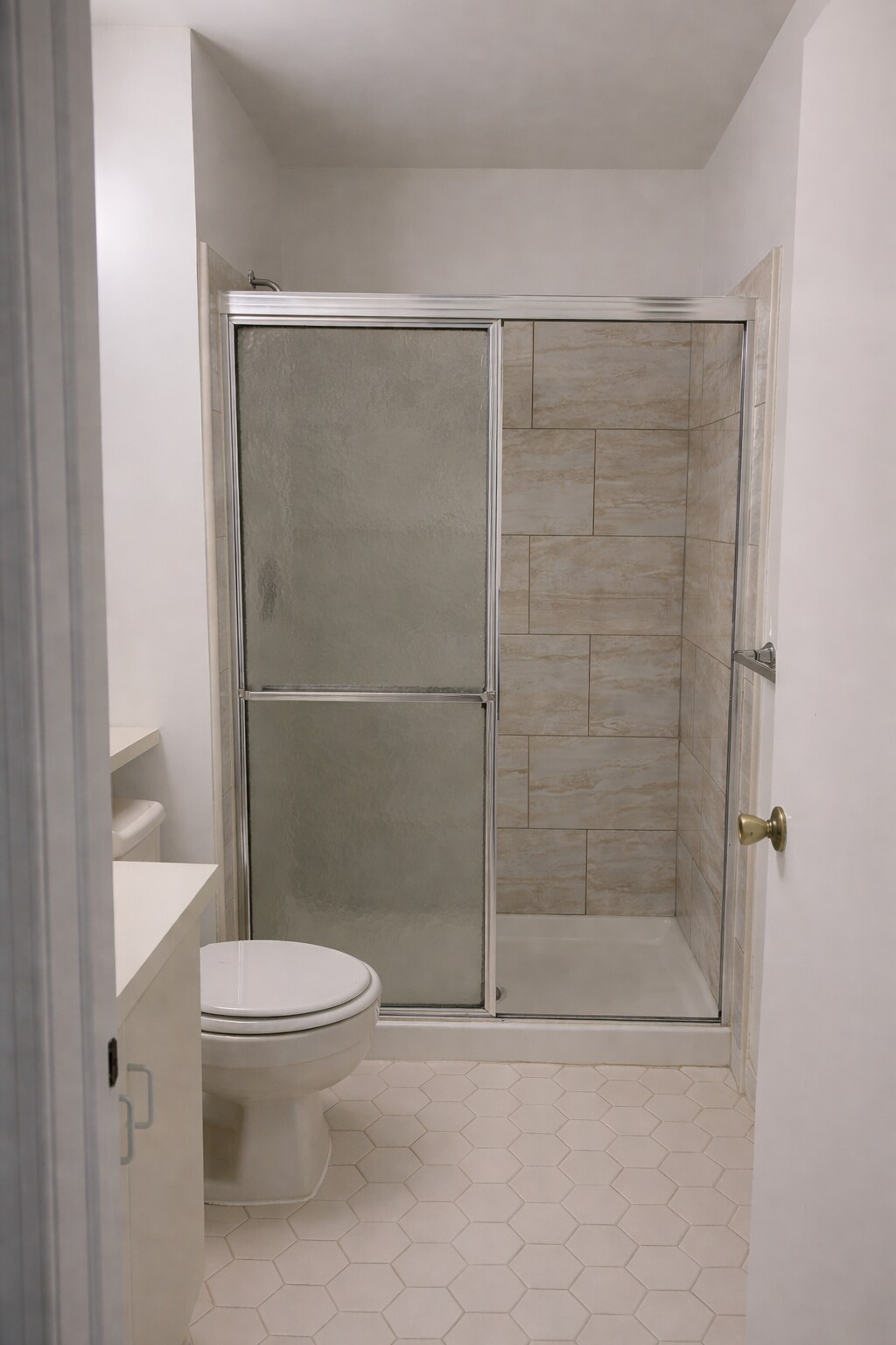 Building Photo - 177 Applegate Ln