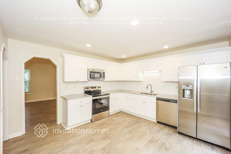 Building Photo - 3396 Spring Ridge Dr