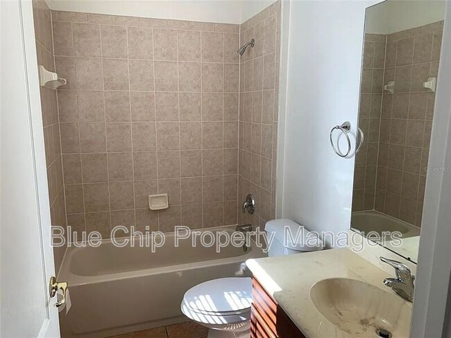 Building Photo - 9773 Portofino Dr