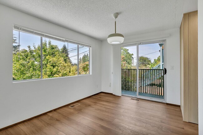 Building Photo - 8832 20th Ave SW