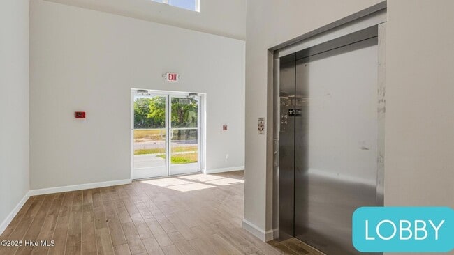 Building Photo - 2272 Dolphin Shores Dr SW