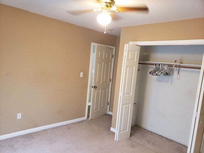 Building Photo - 9866 Asheville Dr