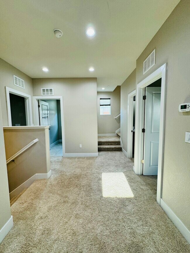 Building Photo - 4285 Trolan Ln