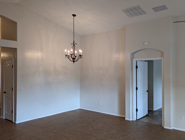 Building Photo - 4415 W Kenai Dr