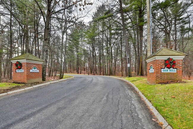 Building Photo - 5 Oak Hill Ln