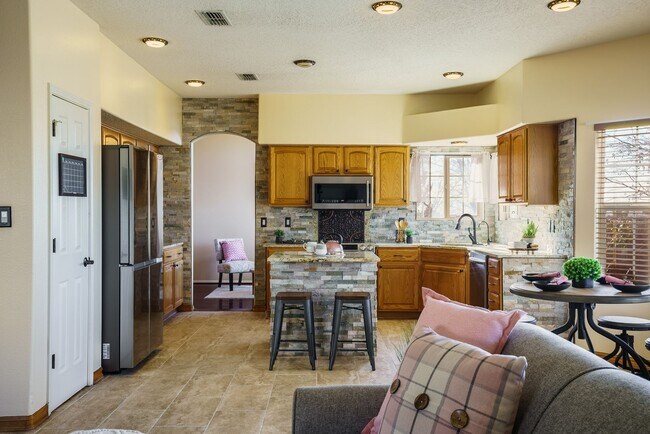 Building Photo - Large single family home on corner lot