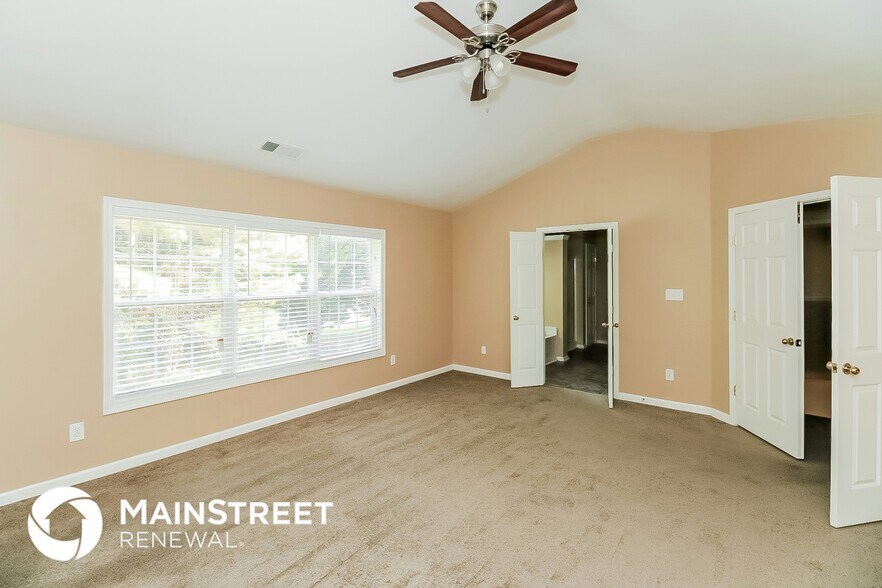 Building Photo - 4632 Creekside Cove