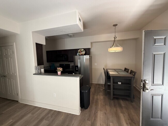 Building Photo - 795 Durum St
