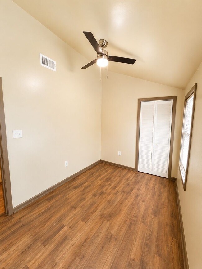 Building Photo - 5867 Althea Ave