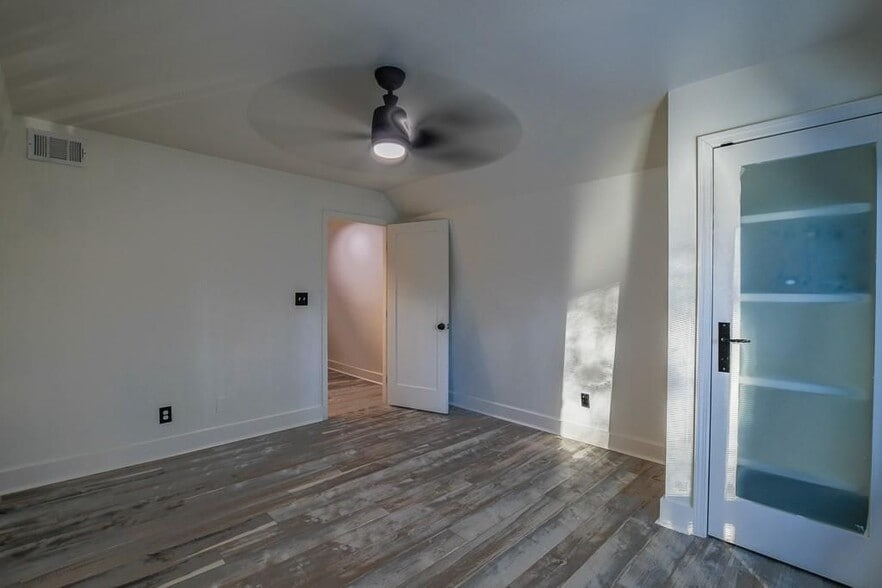 Building Photo - 3200 Rim Cove Dr