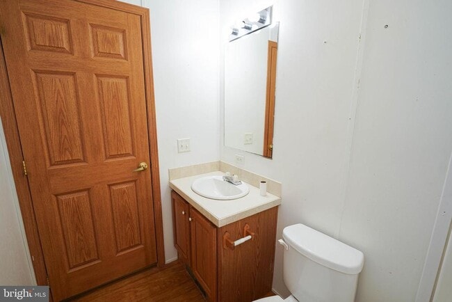 Building Photo - 12179 Country Dr