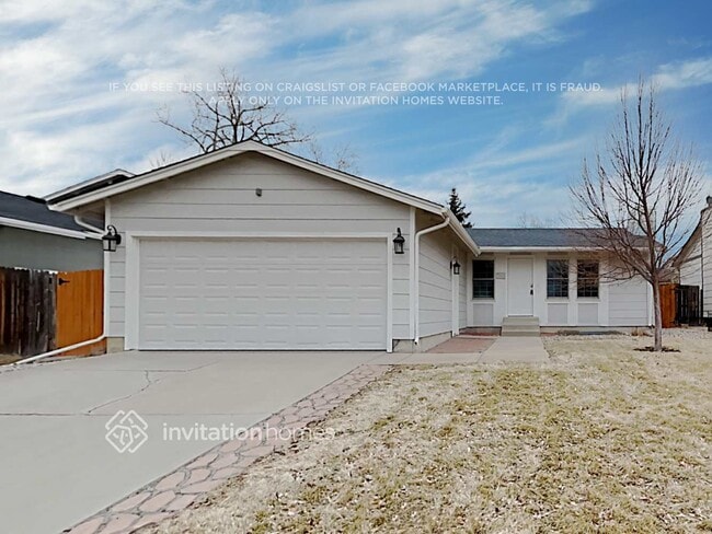 Building Photo - 3852 S Olathe Cir