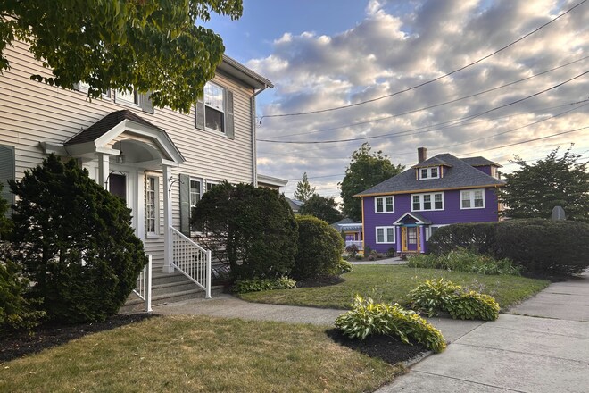 Building Photo - 100 Ridge St