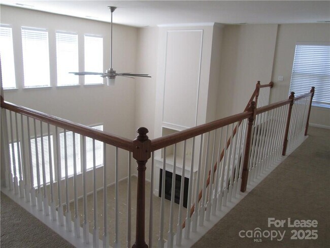 Building Photo - 6512 Manitoba Ln