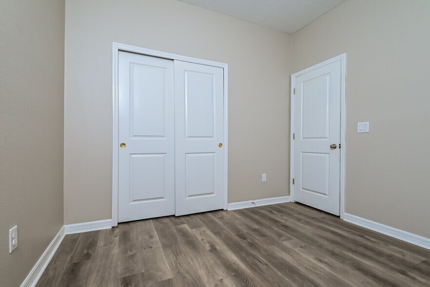 Building Photo - 11857 Brighton Knoll Loop