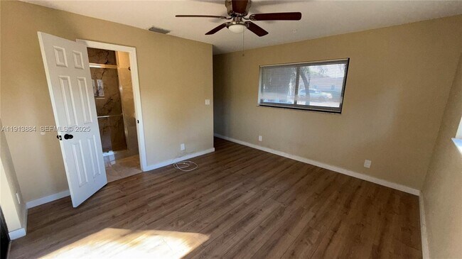 Building Photo - 6625 SW 49th St