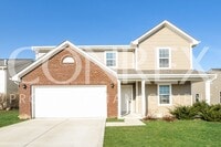 Building Photo - 2111-2112 12 Oaks Dr