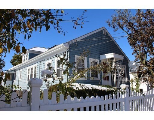 Primary Photo - 211 Elm St