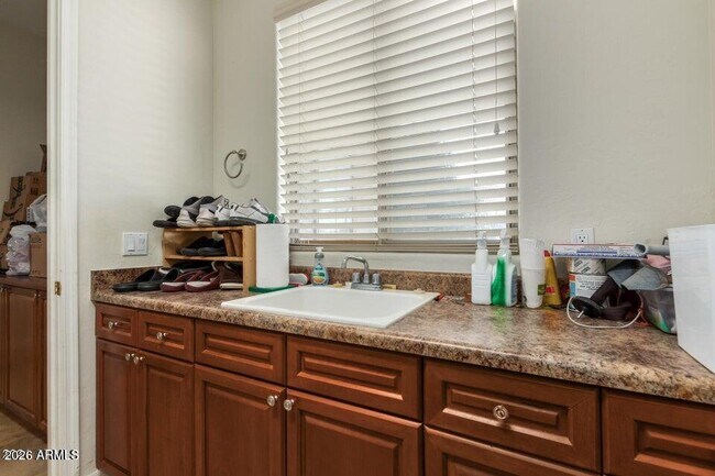 Building Photo - 3419 E June Cir