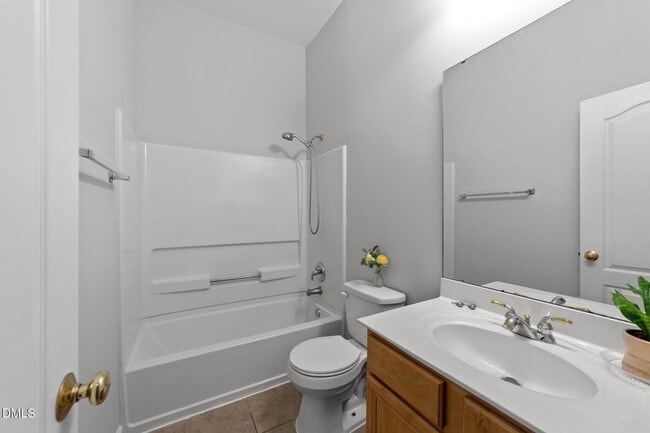 Building Photo - 6809 Middleboro Dr