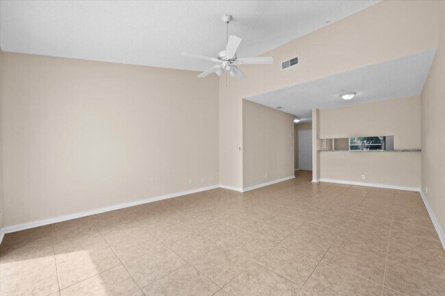 Building Photo - 144 Deerfield Ct