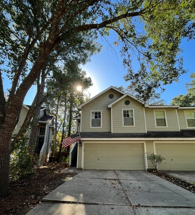 Primary Photo - 174 S Walden Elms Cir